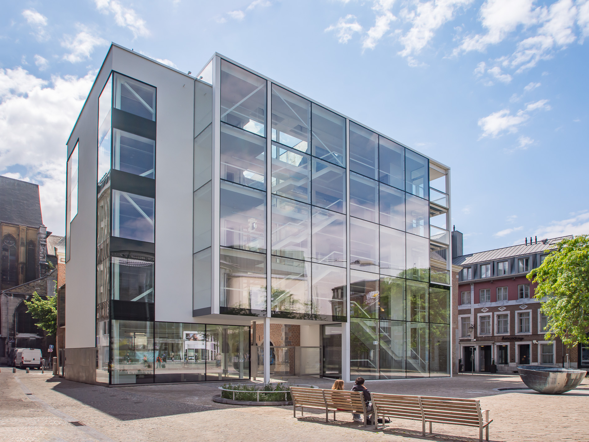 Transformation and rehabilitation of the Baar-Lecharlier building